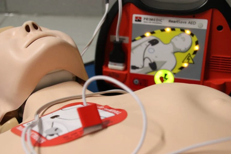AED Defibrillator Training Drills and Procedures - Image 2